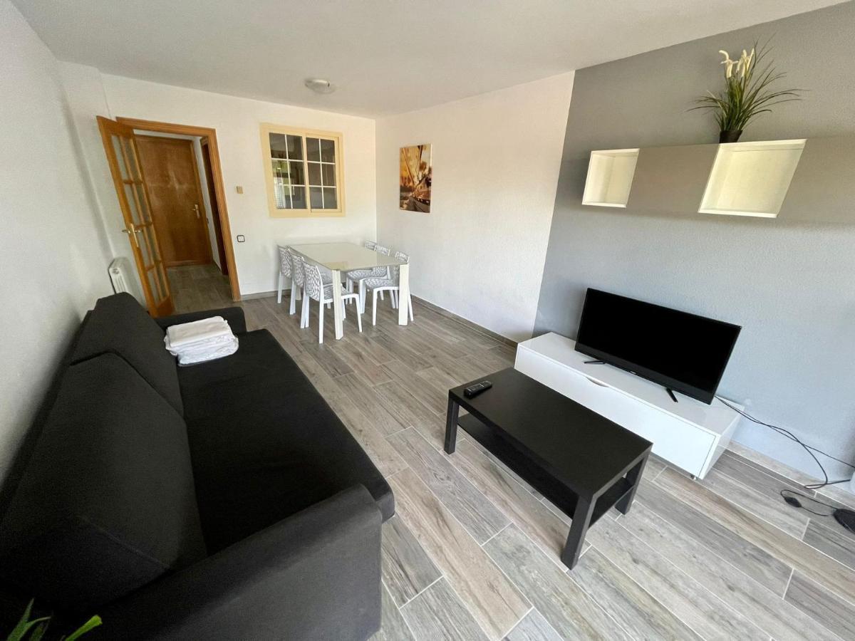 For A Stay Santillana Plaza ซาลอว์ ภายนอก รูปภาพ